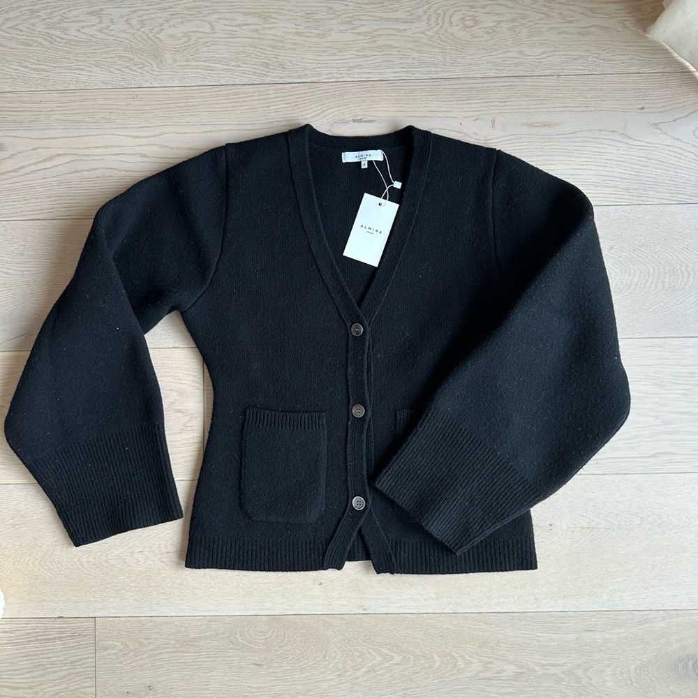 Almina Concept V Neck Cardigan